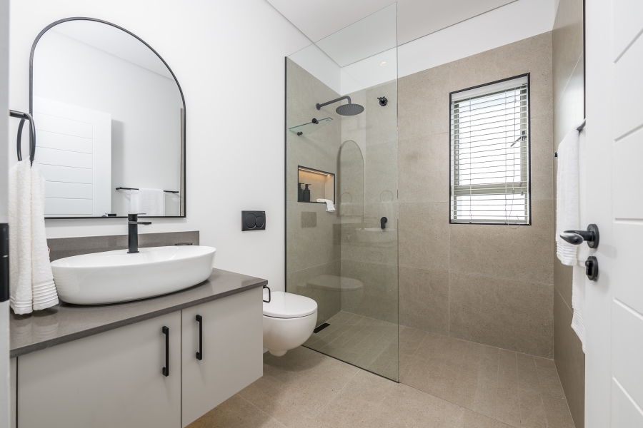 3 Bedroom Property for Sale in Heiderand Western Cape